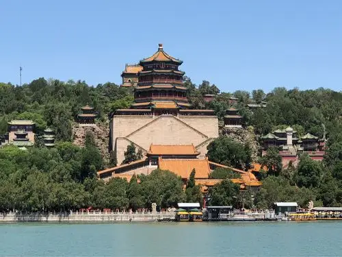 颐和园万寿山全景