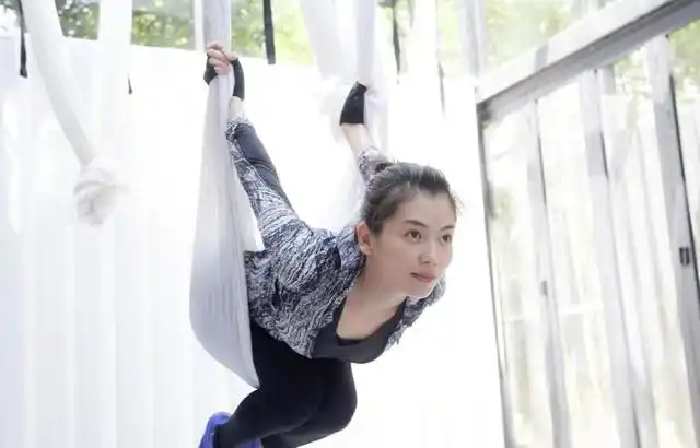 120斤刘涛身材优越用健身证明体重并不是美的唯一标准