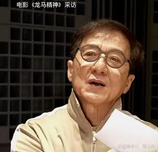 近日,一篇有关成龙的文章在网络上引起广泛讨论.