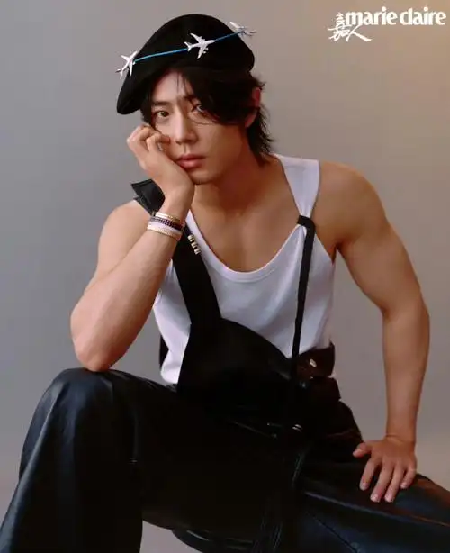 肖战嘉人开年刊封面##肖战宝诗龙全球品牌代言人##肖战崭新启航大片