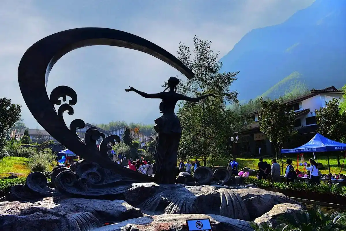 明月山风光.明月山位于江西省宜春市西南,距离中心城区仅15公 - 抖音