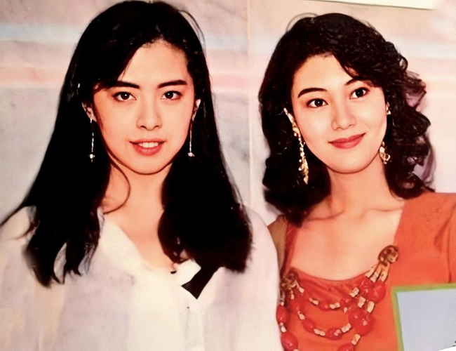 同样曾经满是黑料李嘉欣和袁咏仪的命运差得有点远