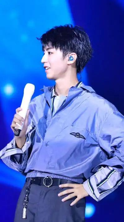 20170924 王俊凯十八岁成年礼 高清 图源cr.logo