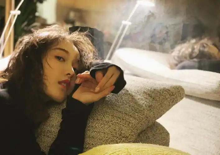 姜贞羽慵懒居家生活照图片36