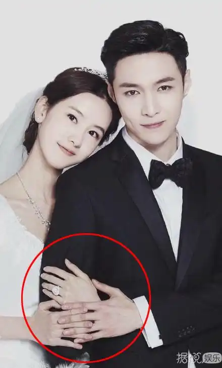 张艺兴和女生牵手超僵硬他是怎么和关晓彤陈都灵拍感情戏的