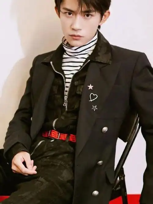 易烊千玺超好看壁纸78