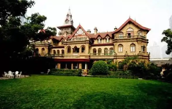 小型城堡别墅小型城堡别墅选购注意事项