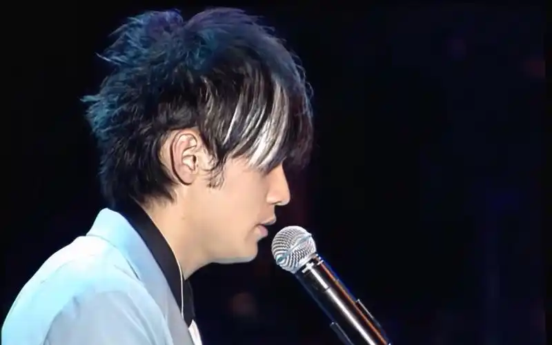 周杰伦2004年无与伦比演唱会[借口]