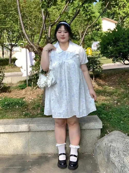 170斤大码碎花连衣裙78夏天也要当甜妹