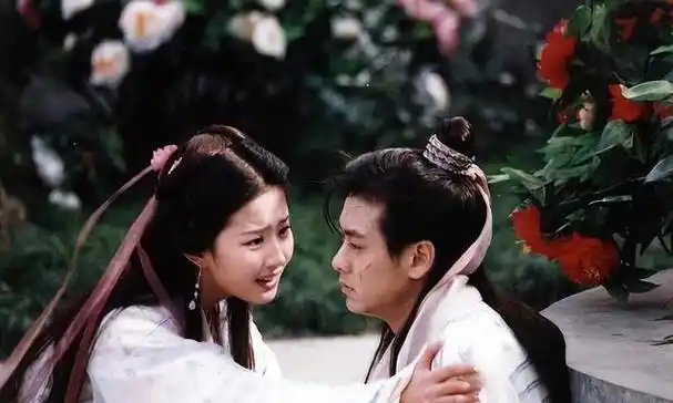 回顾刘亦菲宋承宪这段情,一厢情愿的爱情,注定无法长久