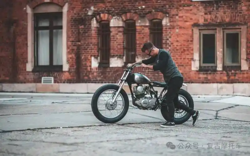 67我们需要一辆这样的复古车 yamaha sr250 | 每日一车_搜狐汽车