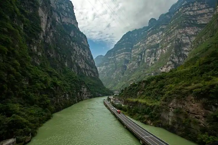四川大渡河峡谷