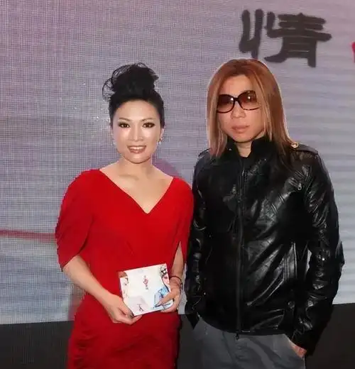 音乐人郭峰三段感情无疾而终60岁依然未婚母亲为他流尽眼泪