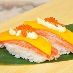 芒果蟹柳手握寿司