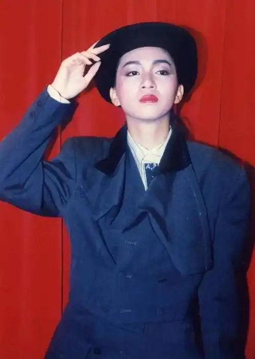 梅艳芳的哪个部位最美