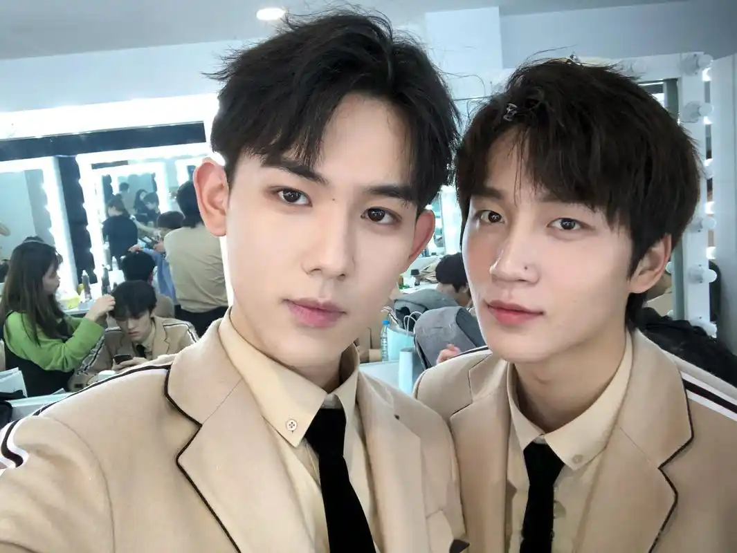 怀揣赤子之心, 永远乘风破浪, 我是《创造营2019》学员蒋熠铭.