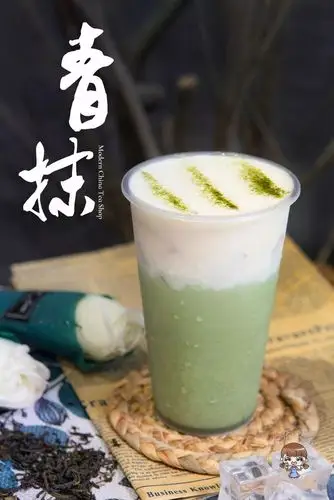 抹茶味醇厚~加入厚厚的芝士奶盖,再毫不吝啬的撒上抹茶粉,一切都刚刚