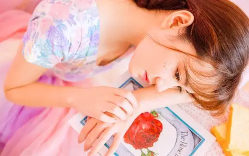 可爱萝莉甜美写真图片桌面壁纸