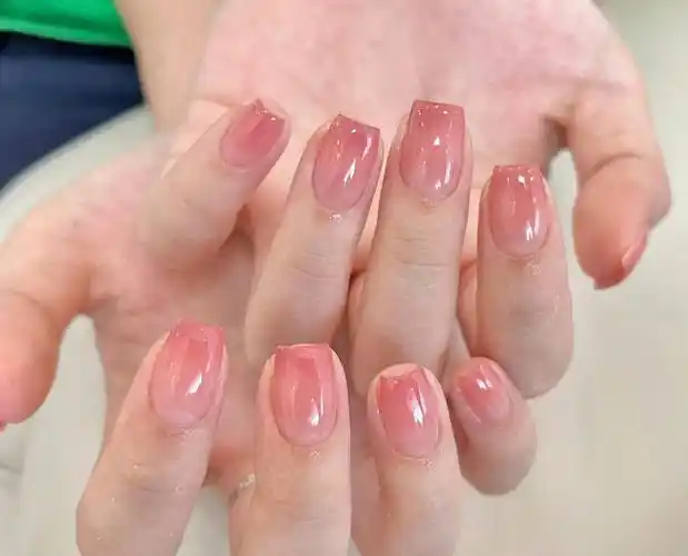 广州美甲是你喜欢的渐变色哟