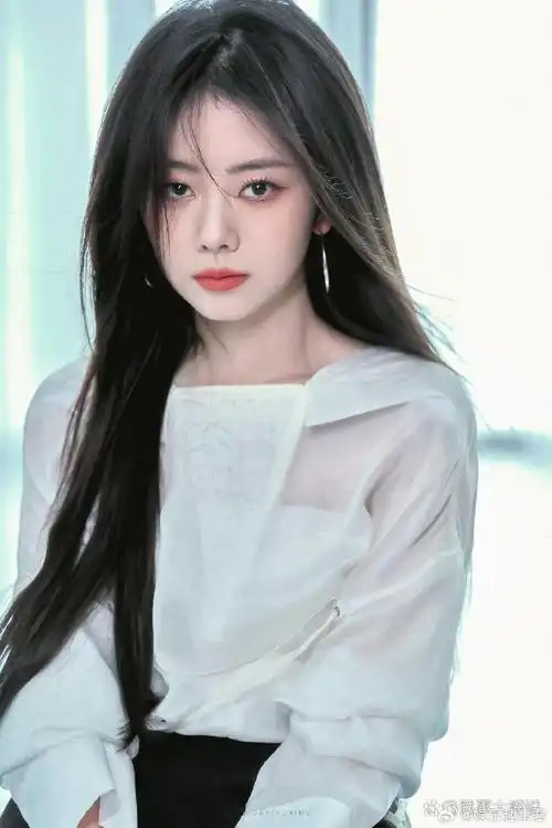 谭松韵回归长发