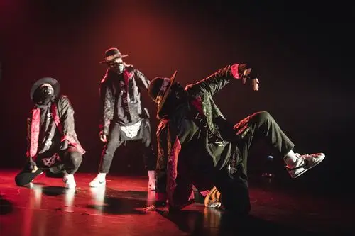 session"决赛圈的亚洲bboy;曾带领团队夺得韩国r16街舞大赛的battle和