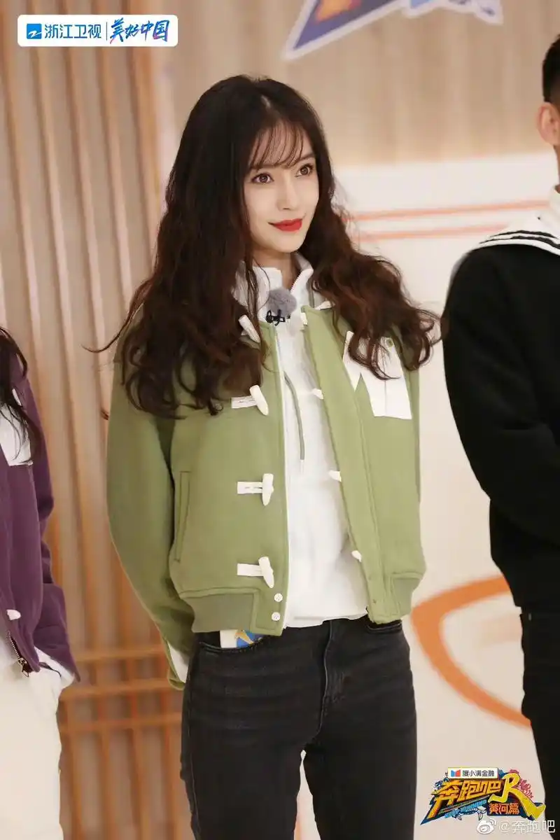 奔跑吧# 小奔来送上本期最新的精美剧照啦! 跟着兄弟团@李 - 抖音