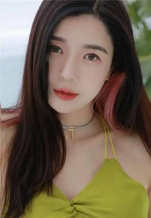 80后女神周韦彤晒生活照,凹凸身材似20岁_运动_写真_电影