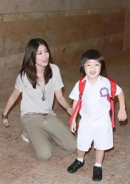 陈慧琳对刘德华说:我好喜欢你女儿,我有两个儿子,你女儿随便挑|记者