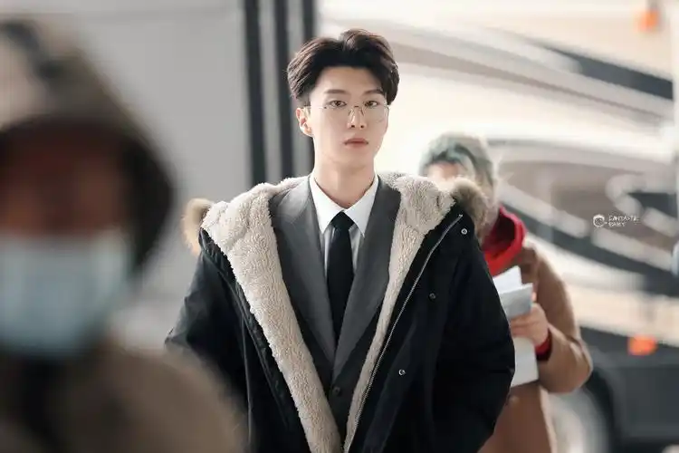 范丞丞 - 堆糖,美图壁纸兴趣社区