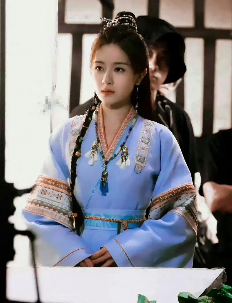 任嘉伦《流水迢迢》未播先火,李兰迪上演绝美古装!