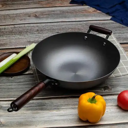 精品老式涂层生铁铸铁炒菜菜锅木柄圆平底电磁炉炒锅