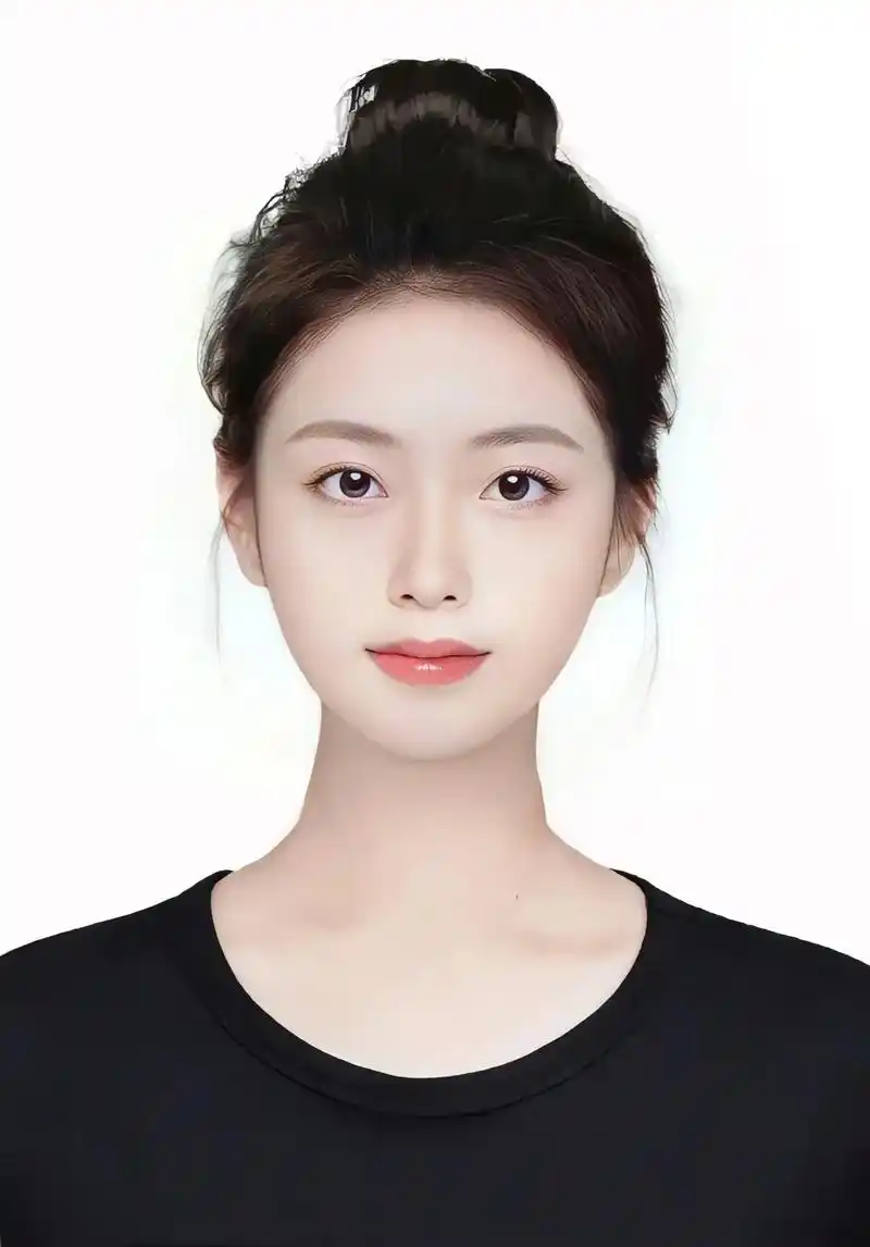 好看的丸子头证件照模板来咯.