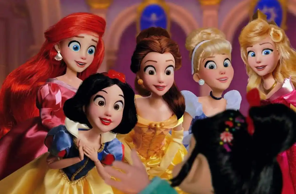 "迪士尼公主"假以乱真的神图,童年女神也会毁形象,但丑得可爱_王子