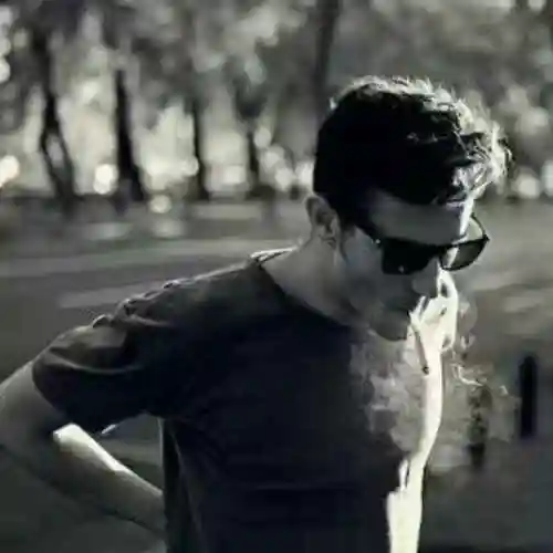 悍匪198919058头像