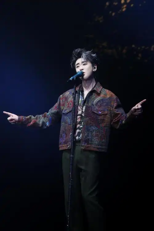 为张云雷纳百福##云雷的音乐火锅局