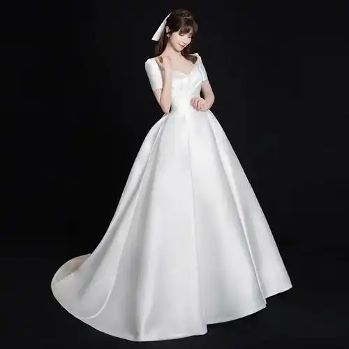 法式缎面主婚婚纱新娘2022新款白色在逃公主礼服