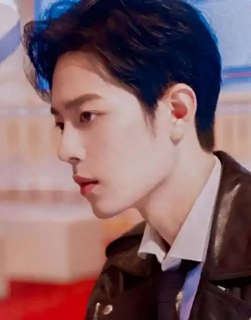 原创肖战只是艺名原名曝光后网友意外和王一博商量好的吧