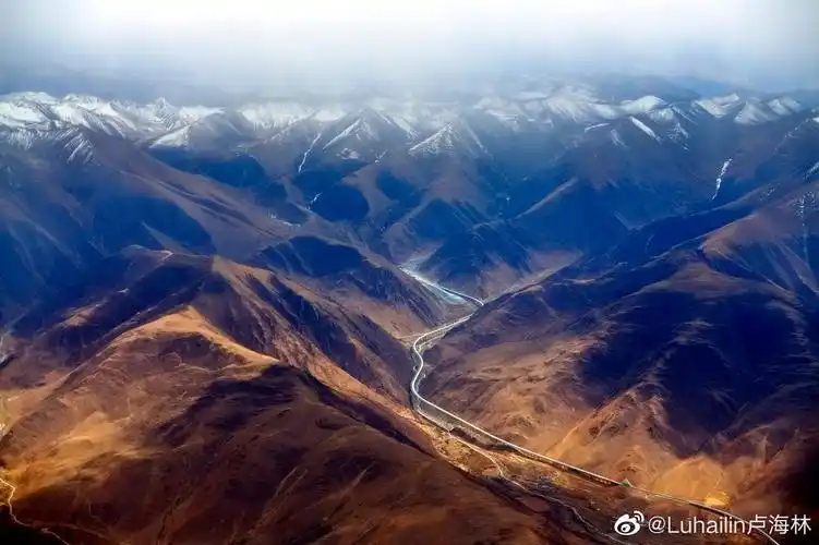 飞越万水千山,只为一晌贪欢.
