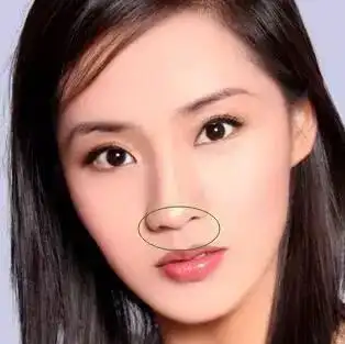 天生无财,克夫克子,婚姻难圆满的女人面相!