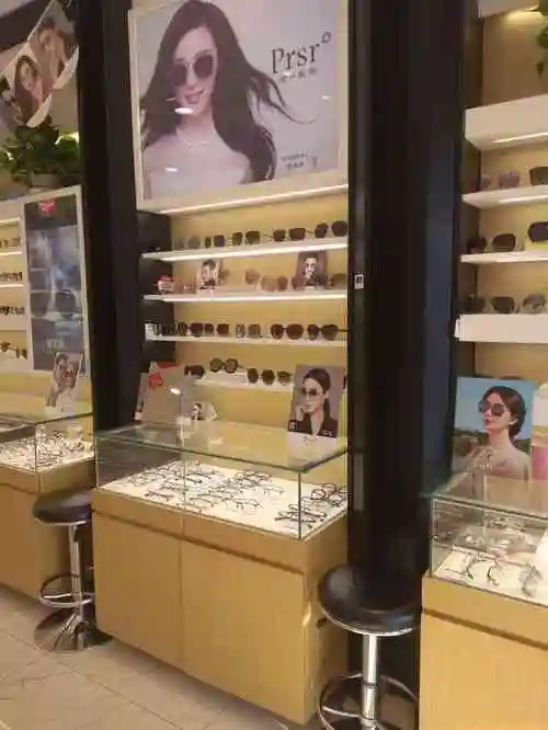 新世纪眼镜(高新开发区店)-"眼镜镜片质量不错,是蓝光的,镜架样式比较