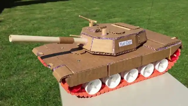 纸壳做的坦克是不是也想给你家小朋友做个