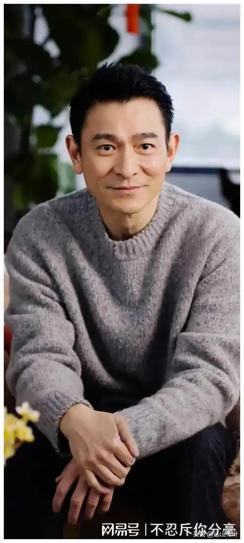 董宇辉访谈刘德华宁浩火了,我却笑晕在网友的评论区|贾玲|编剧|周星驰