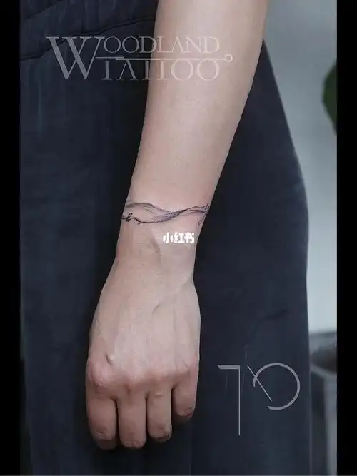 一起的水墨风格手环它们分别是a,y,p,t,d五兄弟(猫名字的首字母)#纹身