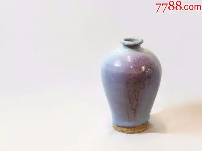 元代钧窑钧瓷梅瓶