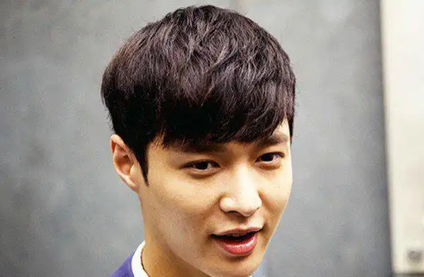 张艺兴发型怎么剪张艺兴帅气发型图片欣赏