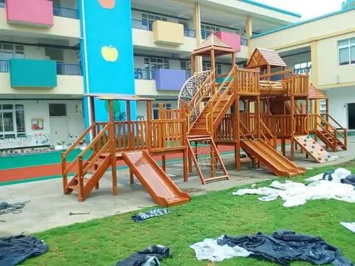 儿童游乐设施_淘气堡厂家_幼儿园设施_中小学教学设备-陕西豪奇集团