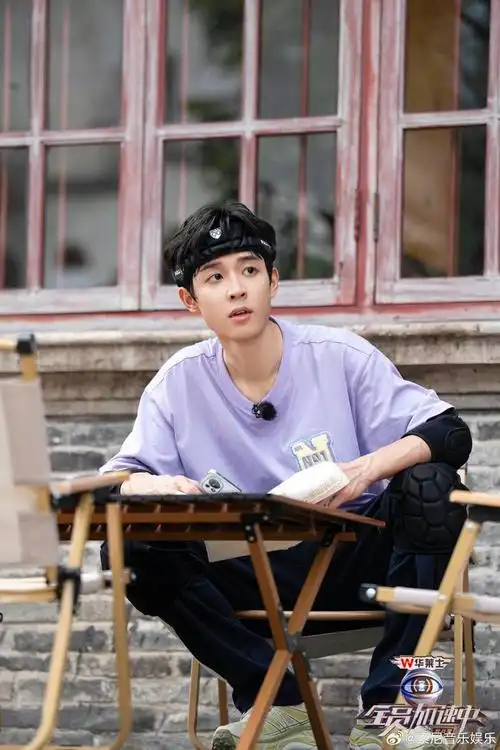 快来查收今日份剧照颜值与智慧并存的吴宇恒不无语会如何破解难题