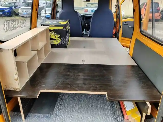 罕见的2座版五菱之光露营车,奇葩的小面包专项作业车改装床车_搜狐