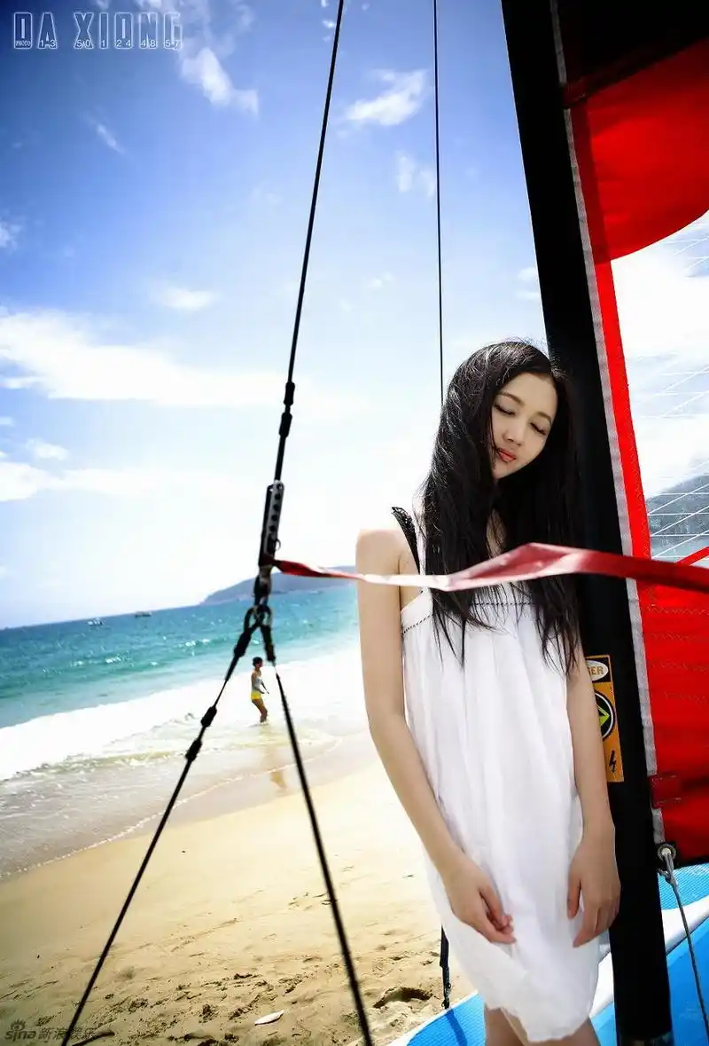 又在湖北卫视创下收视新高,该剧的女主角韩雯雯忙里偷闲,去海边度假