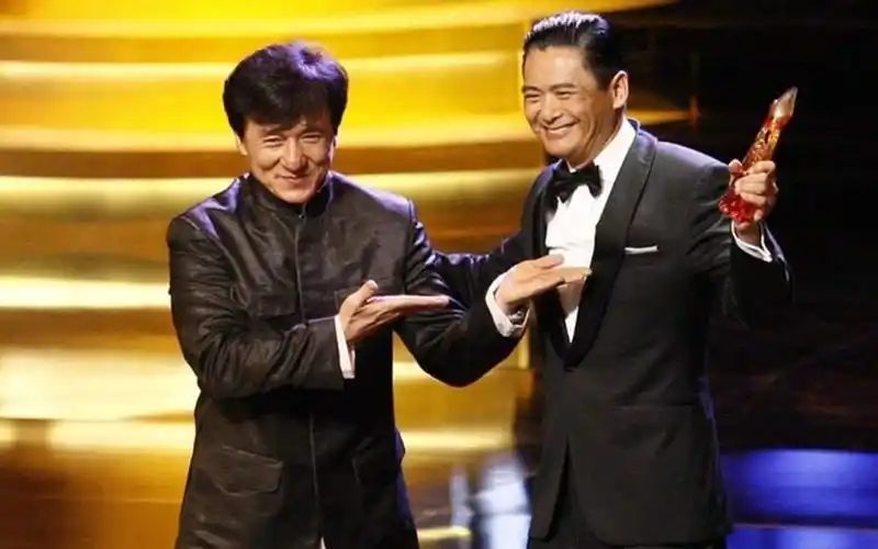 地球七大名人之一,被写进教科书的发哥有多牛?